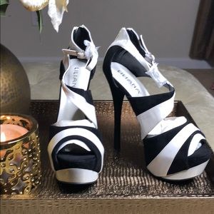 Venus Liliana Sandal